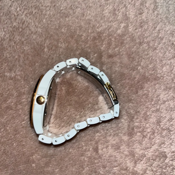 Womens GUESS white and gold watch - Picture 2 of 4